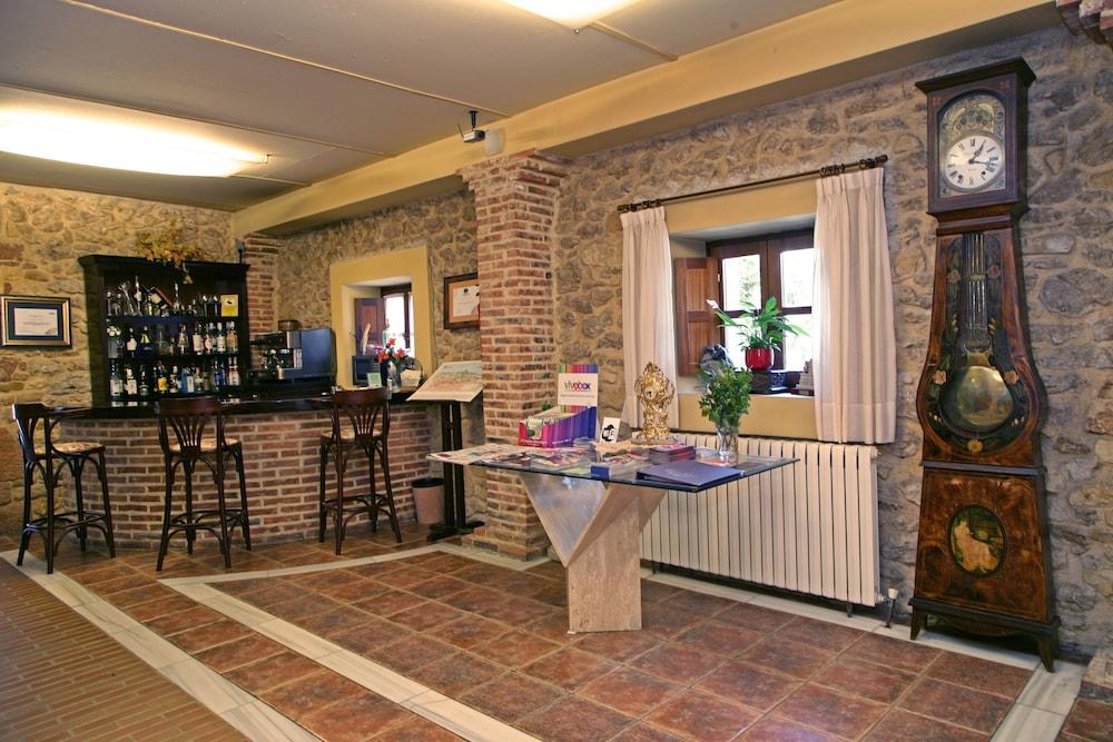 Hotel Palacio De La Vinona オビエド エクステリア 写真