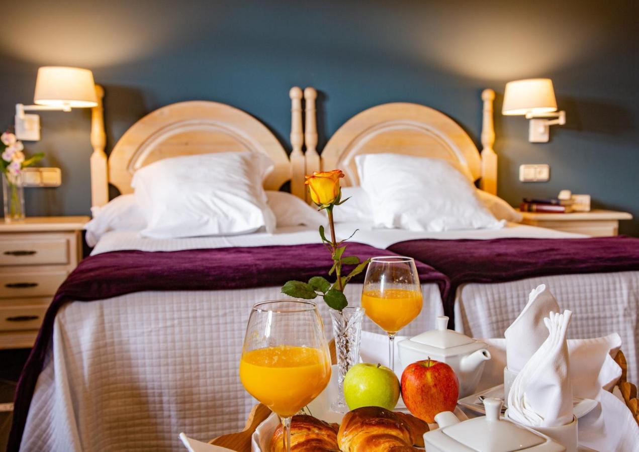 Hotel Palacio De La Vinona オビエド エクステリア 写真