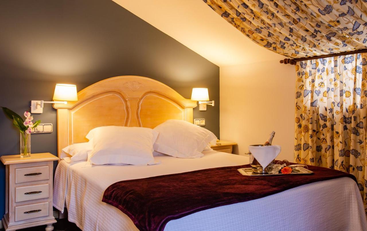 Hotel Palacio De La Vinona オビエド エクステリア 写真