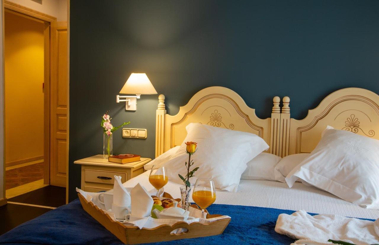 Hotel Palacio De La Vinona オビエド エクステリア 写真