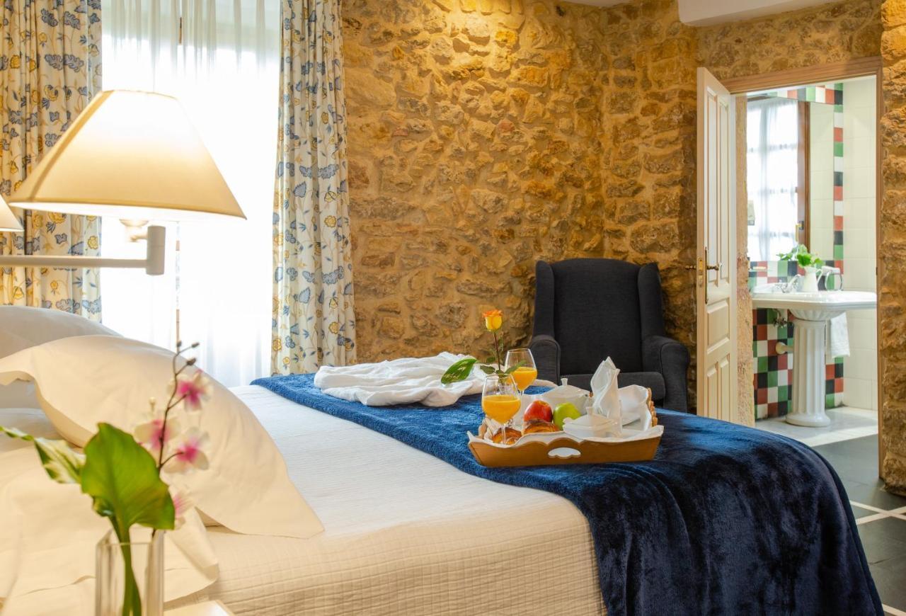 Hotel Palacio De La Vinona オビエド エクステリア 写真