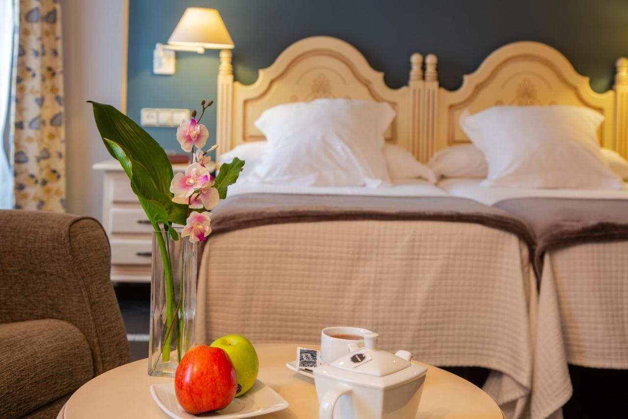 Hotel Palacio De La Vinona オビエド エクステリア 写真
