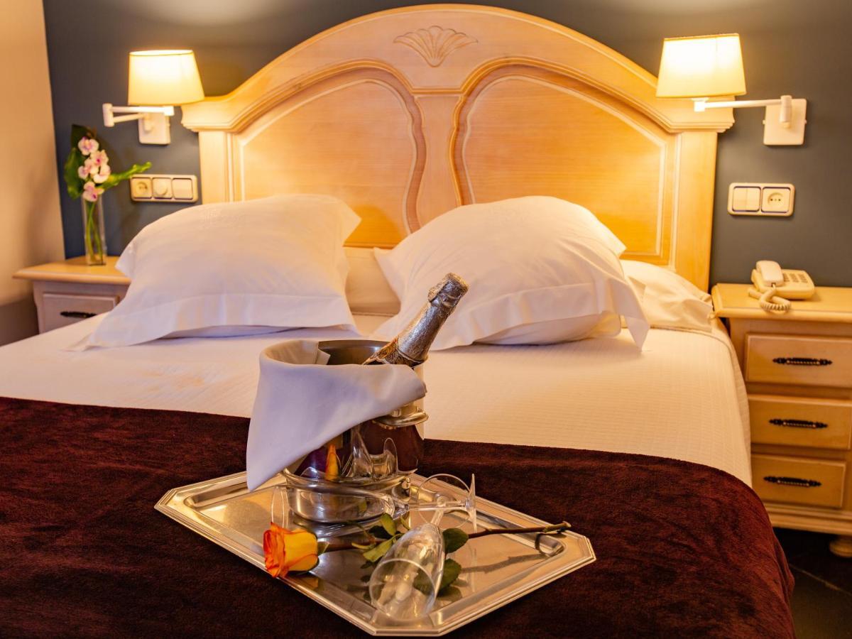 Hotel Palacio De La Vinona オビエド エクステリア 写真